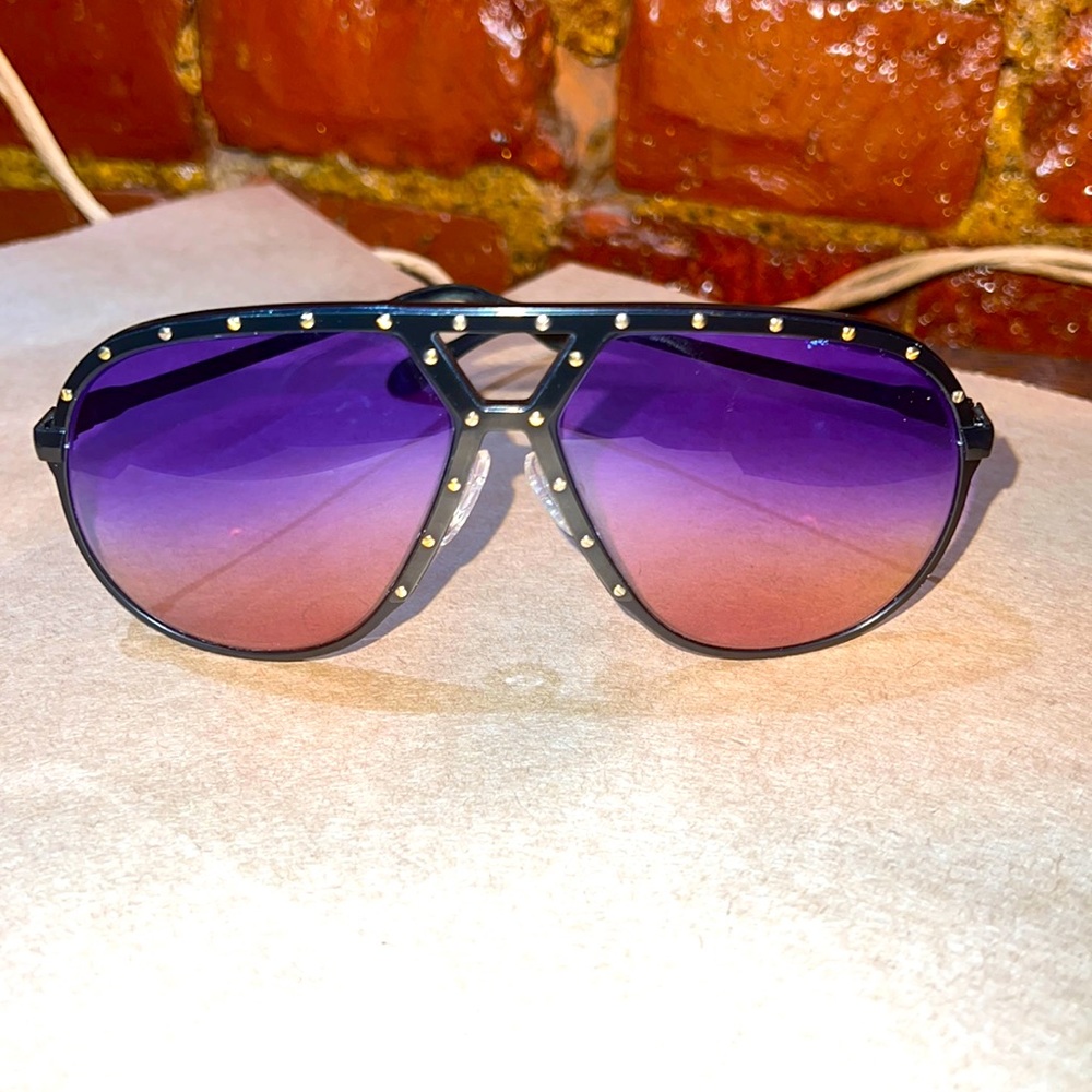 Vintage Alpina M1 Sunglasses in excellent condition! The lens are customized